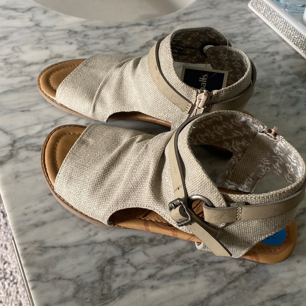 Blowfish zip sandals